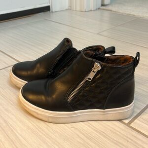 Steve Madden little girl booties size 11